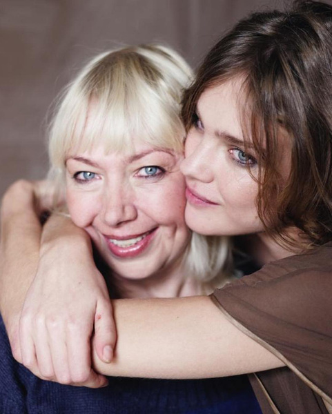 Фото первой встречи Водяновой с сестрой, которую она не видела 22 года