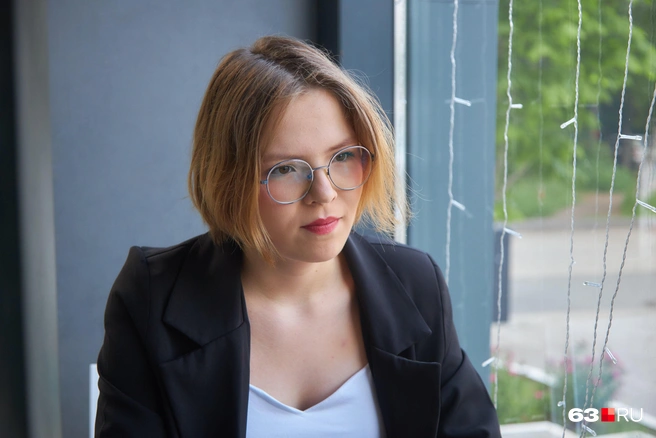 Выпускница настроена серьезно и уже выбрала профессию | Источник: Роман Данилкин / 63.RU