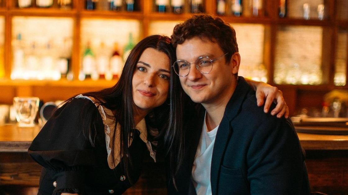 Порно сексуалды аяқ киімдерді қараңыз