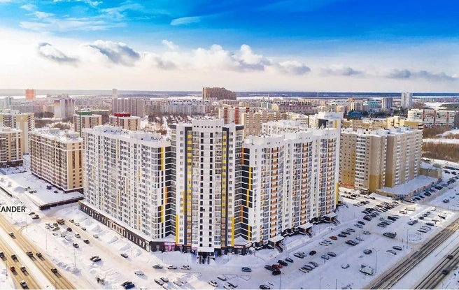 Жилые дома в Сургуте строятся с большой скоростью, в то время как соцобъекты люди ждут годами | Источник: Александр Шумай / Vk.com