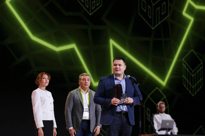 Марсель Кадыров (в центре)  | Источник: Департамент инвестиционной политики и государственной поддержки предпринимательства Тюменской области