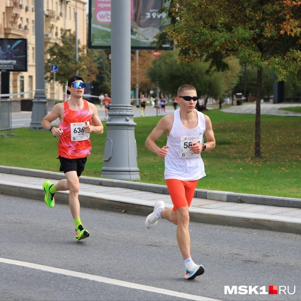 Кадры Московского марафона в центре Москвы | Источник: Татьяна Спиридонова / MSK1.RU