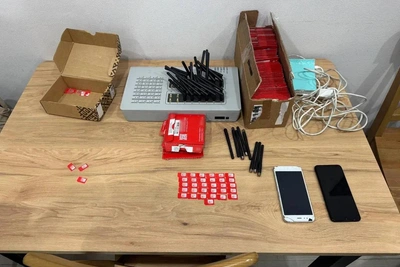 Телефонных аферистов задержали в Петербурге с SIM-картами