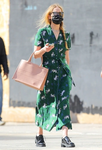 Дженнифер Лоуренс в Нью-Йорке | marieclaire.ru