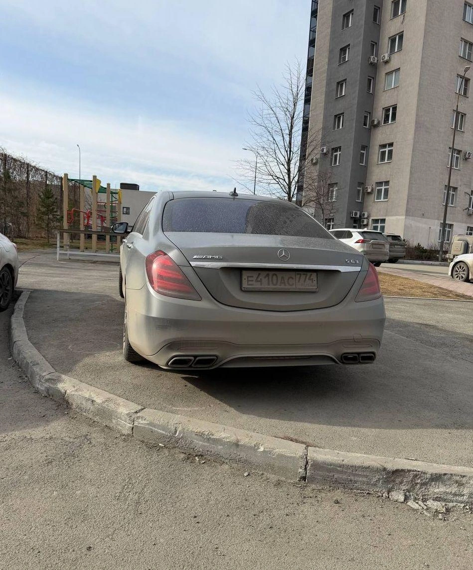 Mercedes нам прислали дважды. Видимо, сильно достал | Источник: читатель 74.RU