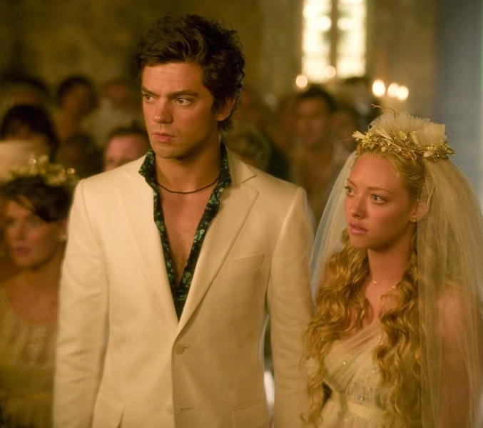 Источник: Журнал Wedding, Правообладатель: Relativity Media, Littlestar Productions, Playtone, Internationale Filmproduktion Richter, Universal Pictures | Источник: Кадр из фильма «Mamma MIA!»