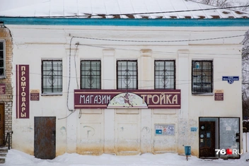 Сельские магазины сохранили эстетику нулевых | Источник: Кирилл Поверинов / 76.RU