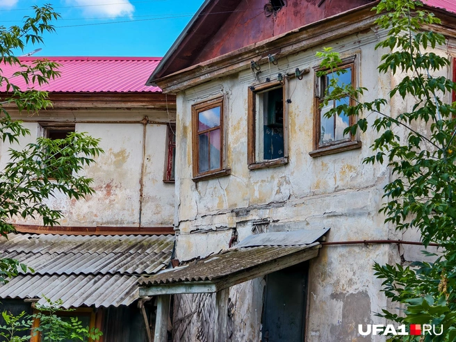 Старейший дом Уфы выглядит не очень | Источник: Булат Салихов / UFA1.RU