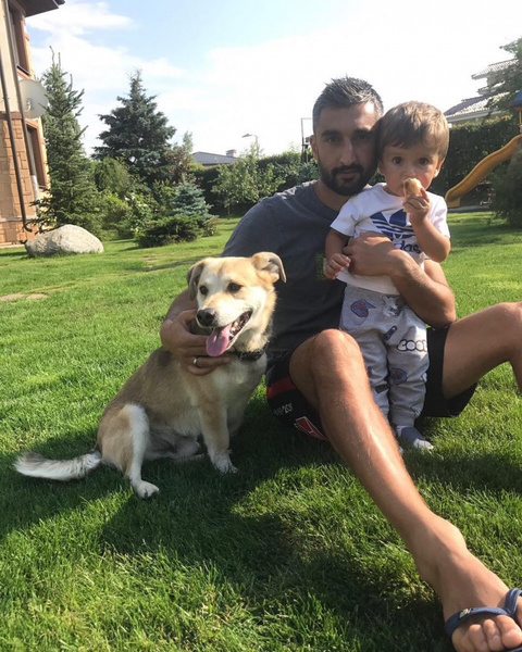 Годовалый сын футболиста Александра Самедова был госпитализирован с ожогами первой и второй степени