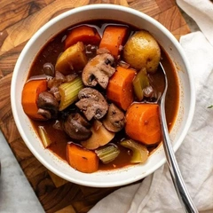 Постное рагу с грибами: ароматный и сытный обед за 50 минут