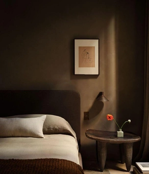 Коричневый цвет в спальне: 45 идей