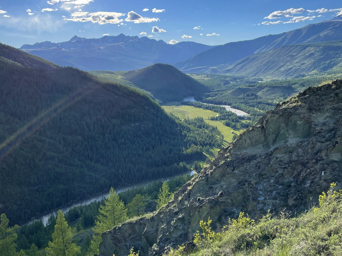 Снежные барсы, Марс и волшебное озеро: 6 чудес Горного Алтая, которые должен увидеть каждый | marieclaire.ru