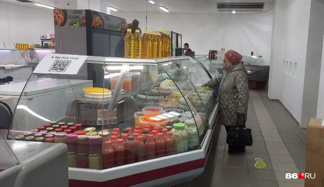 Места немного, но предприниматели готовы потерпеть неудобства | Источник: Анастасия Шевякова / 86.RU
