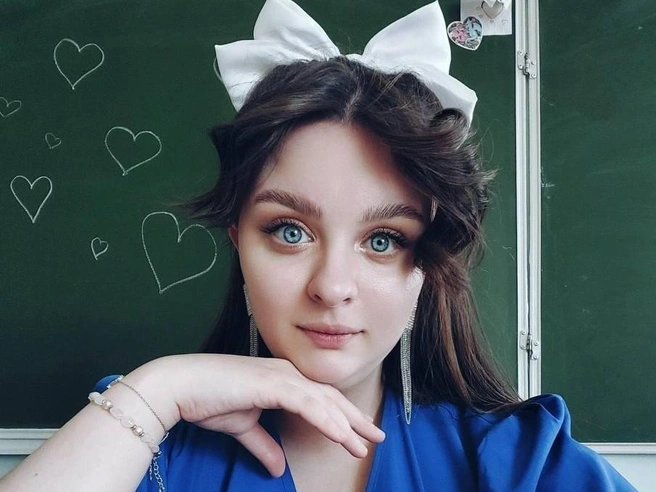 Екатерина и сама похожа на школьницу, наверное, поэтому она с детьми на одной волне | Источник: Екатерина Сухина