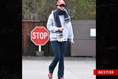 Шайа Лабаф и Миа Гот расстались около года назад