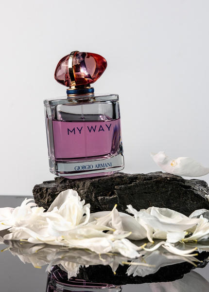 Какими духами пользуются богатые женщины: 7 парфюмов, которые нужно запомнить и вам