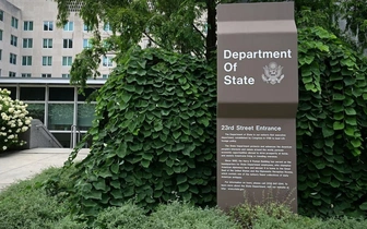 Россияне снова могут получить визу в США: суд заблокировал массовую приостановку иммиграционных виз, введенную администрацией Трампа