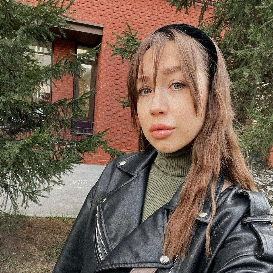 Алёна Золотухина