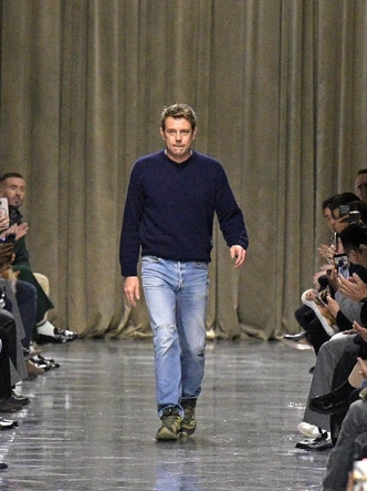 Великий провал или оправданный риск Джонатана Андерсона: как прошел новый показ Dior Homme Великий провал или оправданный риск Джонатана Андерсона: как прошел новый показ Dior Homme