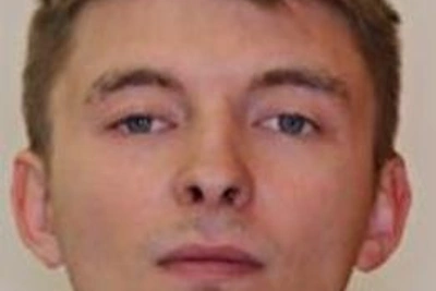 Сына чиновницы ФНС доставили в суд Воронежа