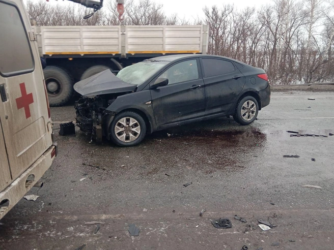 Машины столкнулись на узком участке трассы | Источник: «Центр по делам ГО, ПБ и ЧС»