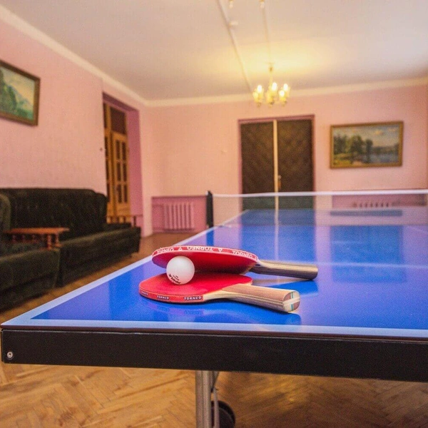 Постояльцы могут сыграть в настольный теннис и бильярд | Источник: peredelkinokardio.ru