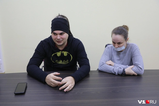 Супруги Охапкины возмущены, что им обещали условные сроки, а жене пришлось отсидеть реально | Источник: Алексей Волхонский