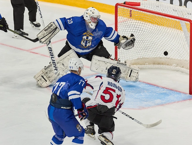 Транспортную полицию Сибири представляла команда Управления на транспорте МВД России по СФО «Магистраль». | Источник: Александр Ощепков / NGS.RU
