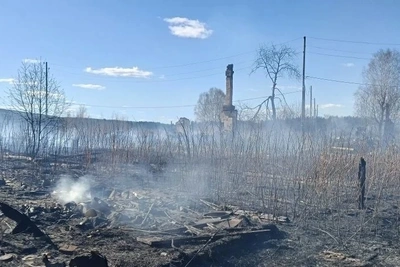 На Урале полностью выгорел поселок Надымовка