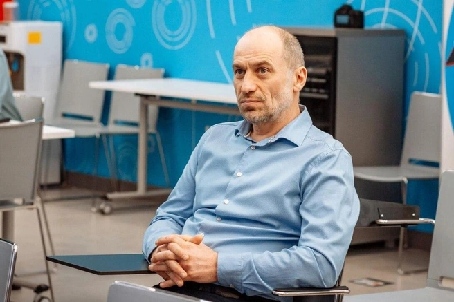 Параллельно Капустин скупает проблемные недострои, чтобы превратить их в гостиницы и жилые комплексы, и строит коттеджные поселки | Источник: Цсоюнита.рф
