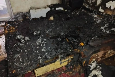 В Омске при пожаре погибли женщина и четырехлетний внук