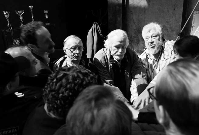 Ритуал перед спектаклем | Источник: Евгений Епанчинцев