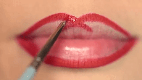 Больше цвета: как создать эффект омбре на губах