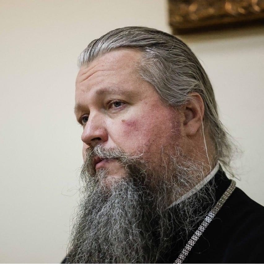 <p>митрополит Омский и Прииртышский Дионисий</p>