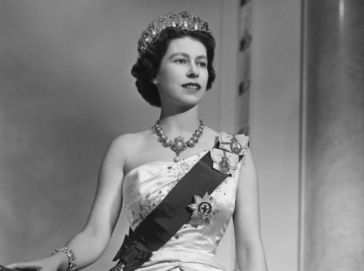 Фото №1 - Королева Елизавета II: история в фотографиях