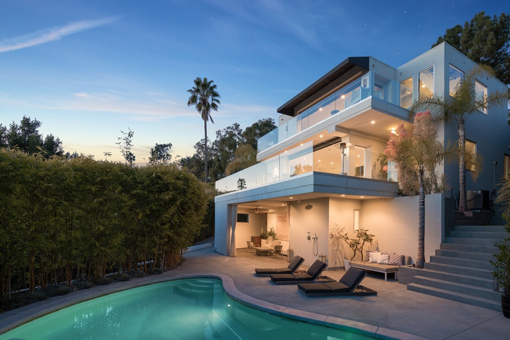 Гарри Стайлс продает виллу в Лос-Анджелесе за 6,9 млн долларов (фото 0)
