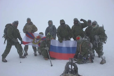 На Эльбрусе завершилось международное восхождение ЦСКА