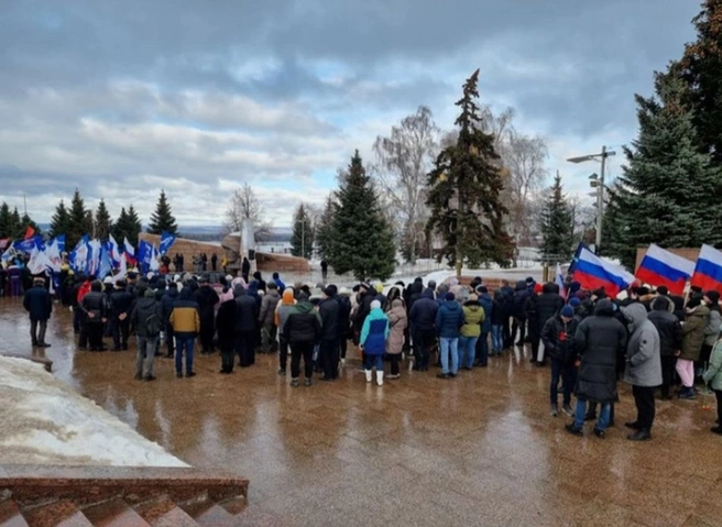 В Самаре прошел траурный митинг в память о погибших в Макеевке мобилизованных | ya62.ru