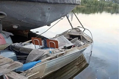 На Каме лодка врезалась в понтон: один погиб, один ранен