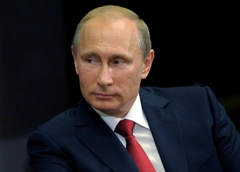 Владимир Путин выступил с новогодней речью вместе с военными