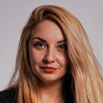 <p>Анна Михайлова</p>