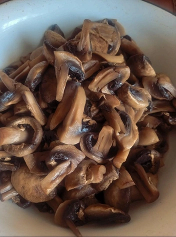 Так выглядят уже сваренные грибы | Источник: Закамские Шампиньоны | Пермь | Усть-Качка / Vk.com