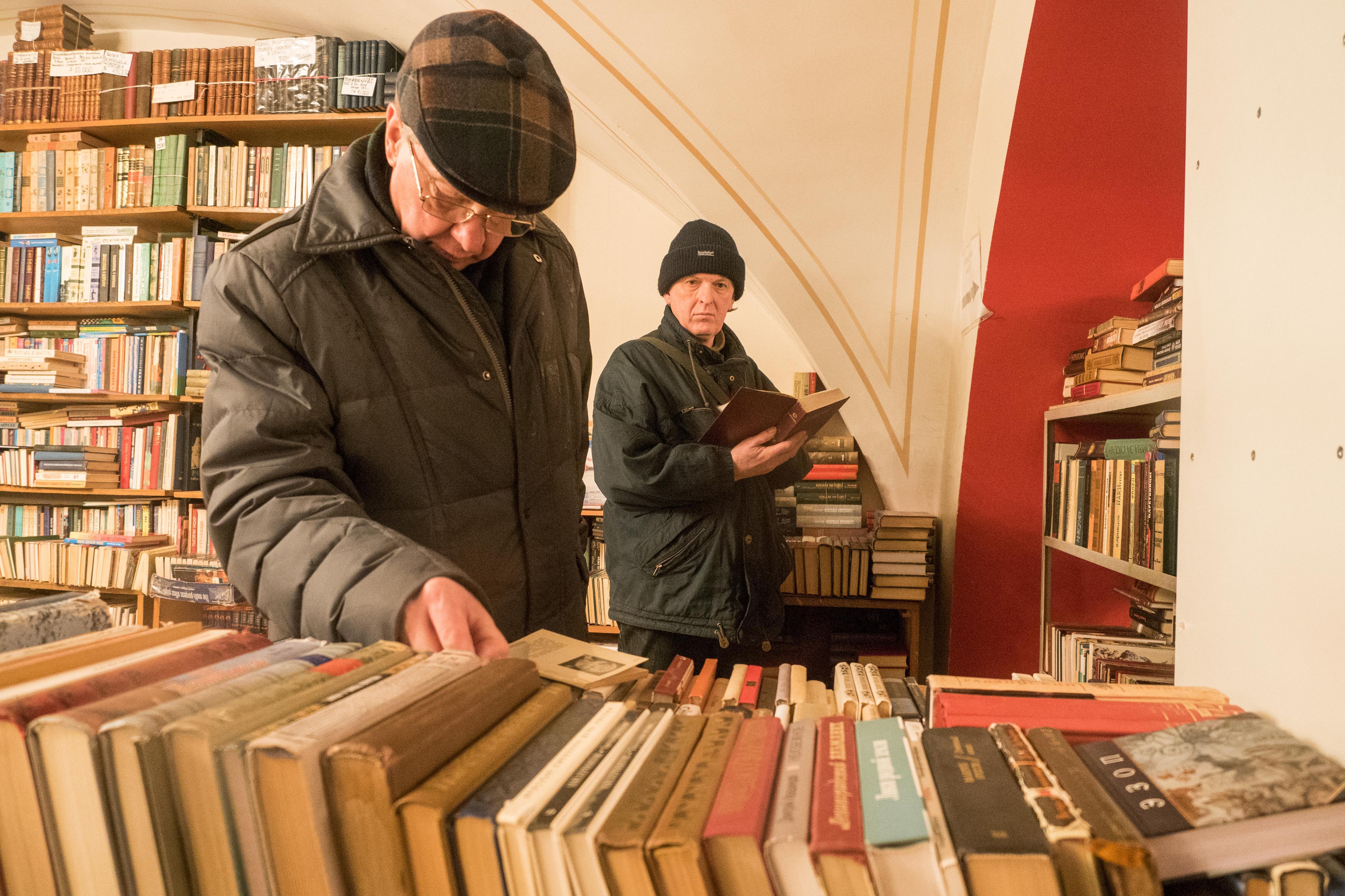 Захватывающие книги для длинных новогодних выходных: подборка от журналистки 29.RU 