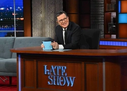CBS закроет The Late Show со Стивеном Колбером, который открыто критикует Трампа
