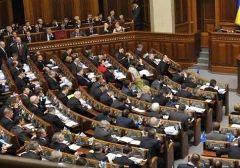 Рада приняла в первом чтении закон о санкциях против РФ | ya62.ru