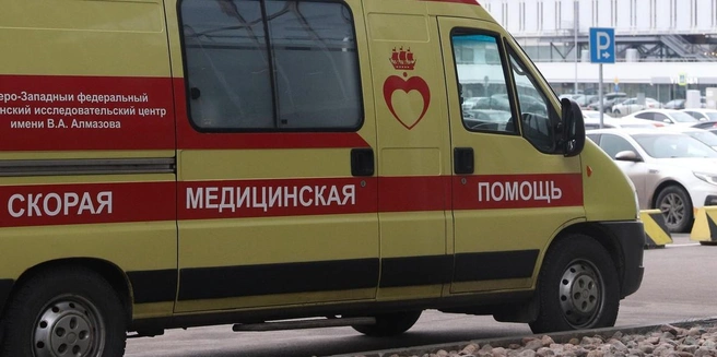 Высокая температура и сыпь — характерные симптомы | Источник: Сергей Михайличенко / FONTANKA.RU