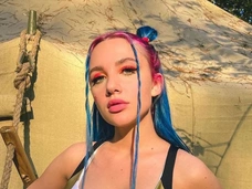 Mia Boyka откровенно о внешности: «Год буду отращивать волосы, прежде чем увидите меня без парика»