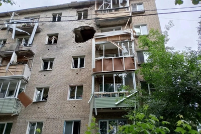Фото разрушенного дома в Щекино после атаки БПЛА