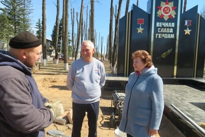 Реконструкция мемориала в Спас-Деменске завершается