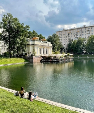 18 домов на 18 прудов: где в центре Москвы поселиться рядом с водой